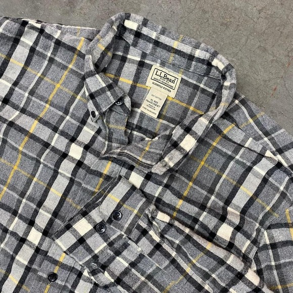 L.L. Bean Other - LL Bean Plaid Flannel Slightly Fitted Button Up Shirt‎ Gray Yellow XL
